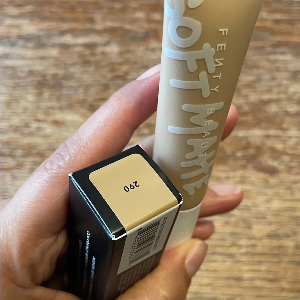 Fenty Beauty Pro Filt'r Soft Matte Foundation - Tan